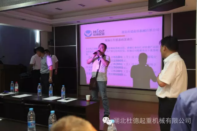 1465864225715145.png blob.png